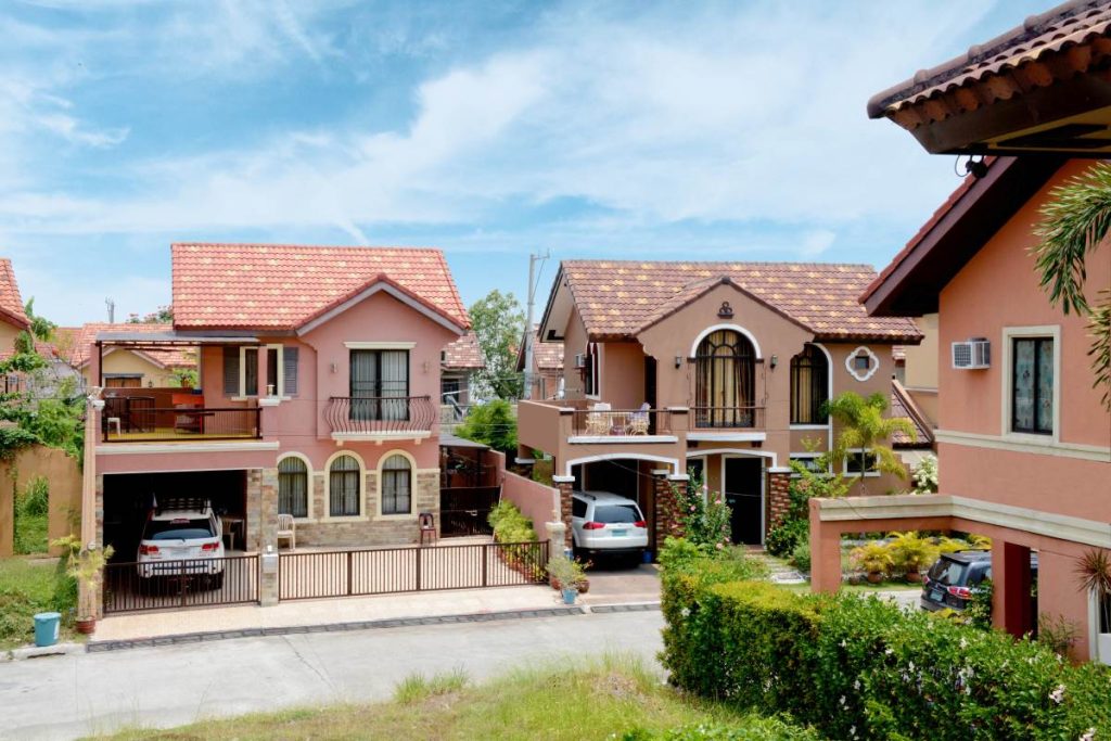 Why Choose a House and Lot for Sale in Crown Asia's Ponticelli