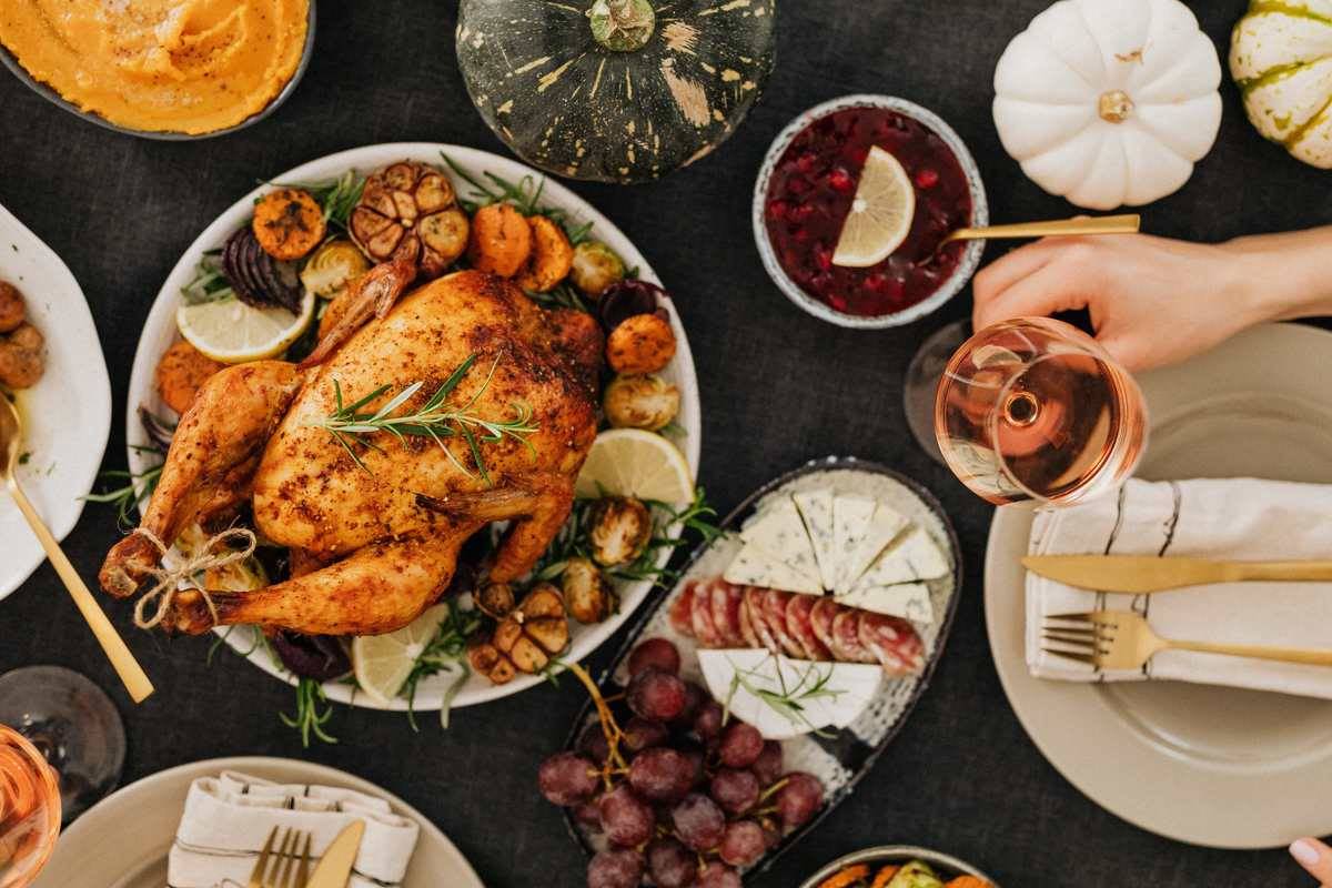 How to Host the Perfect Thanksgiving Dinner
