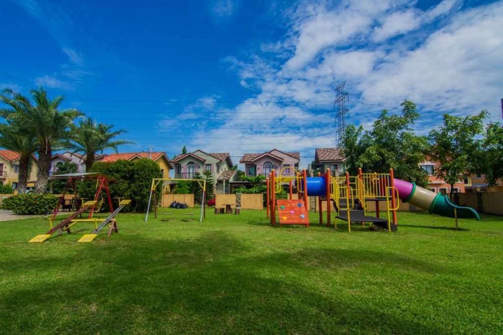 Photo of Crown Asia Valenza playground