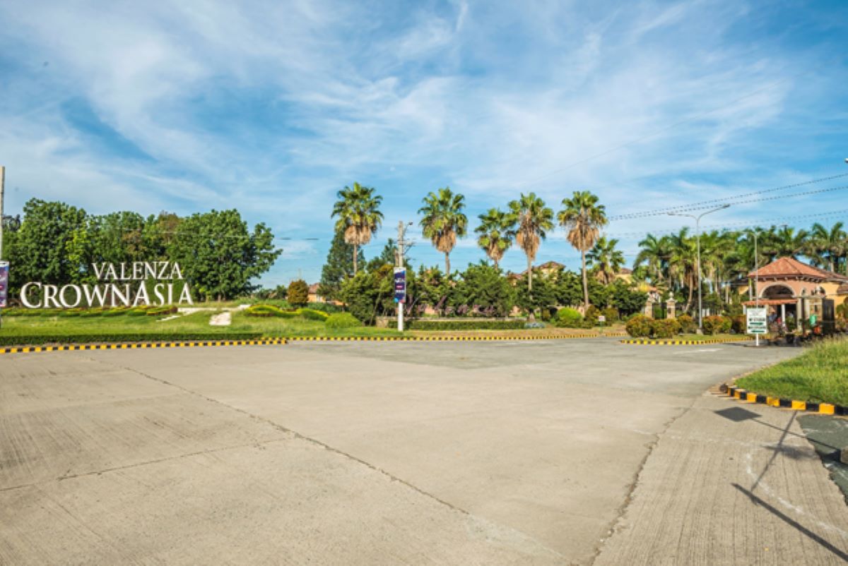 Crown Asia Valenza - Italian-Inspired Residential Community