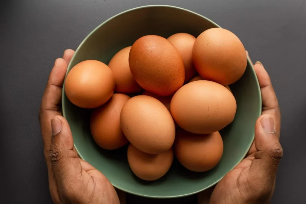 photo of a bowl of eggs