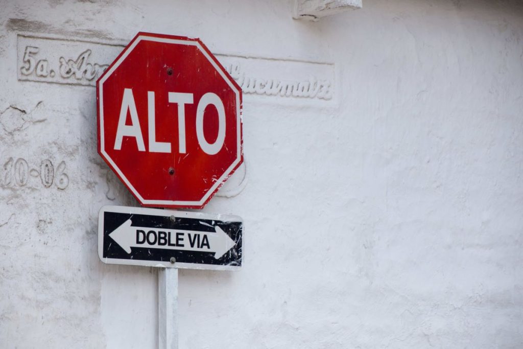 photo of a spanish traffic sign