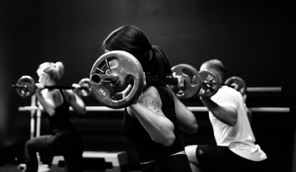 photo of a weightlifting class