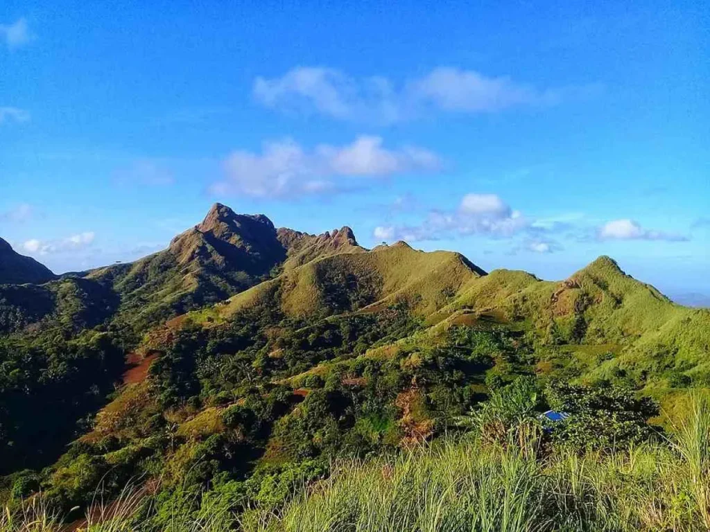 photo of mt batulao