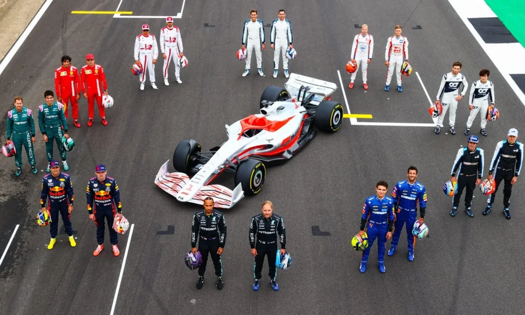 2021-F1-drivers-with-2022-spec-car