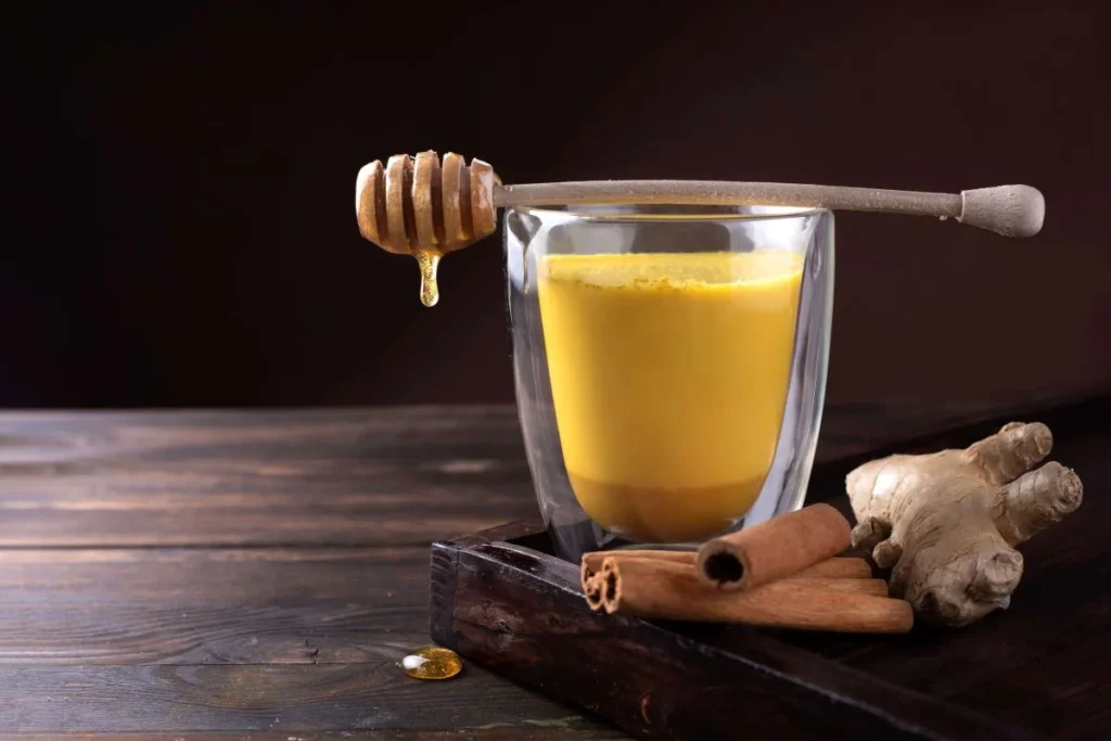 4. Turmeric Latte 4.-Turmeric-Latte