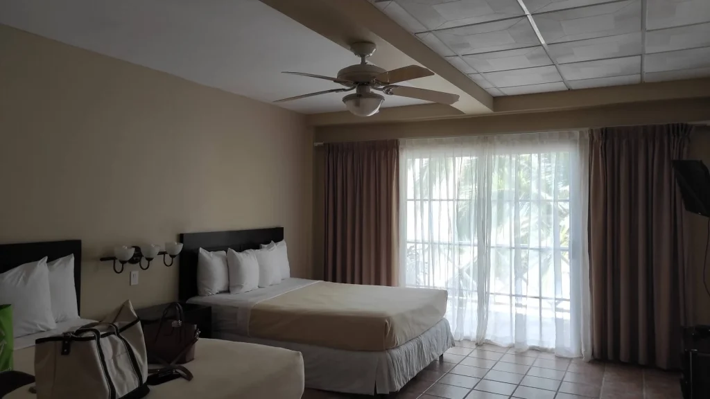Adjust ceiling fans Adjust-ceiling-fans
