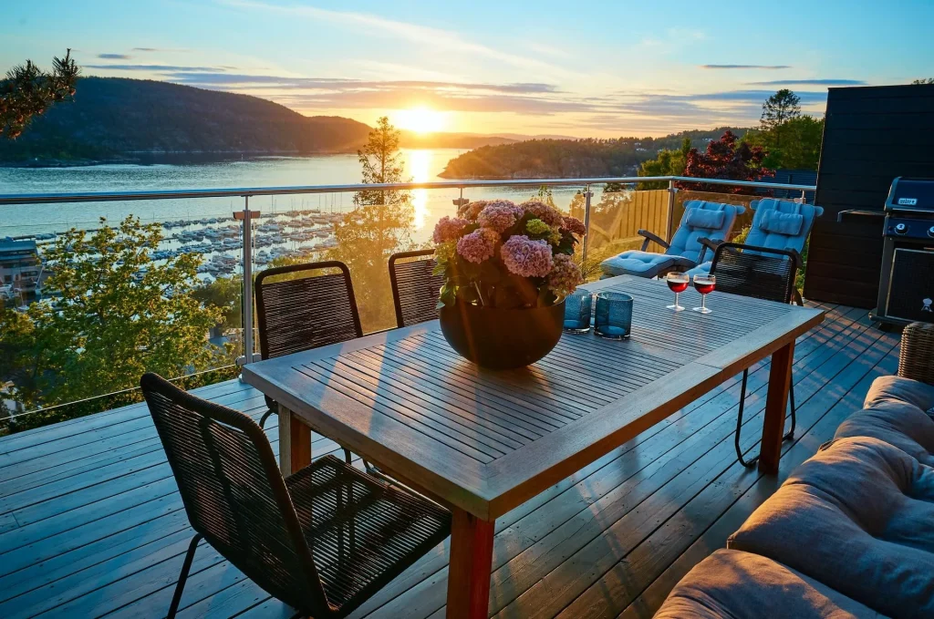 Balcony-decor