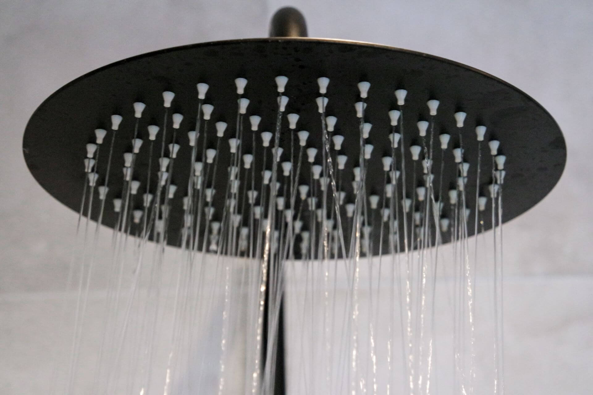 Benefits and Drawbacks of the Different Types of Showers