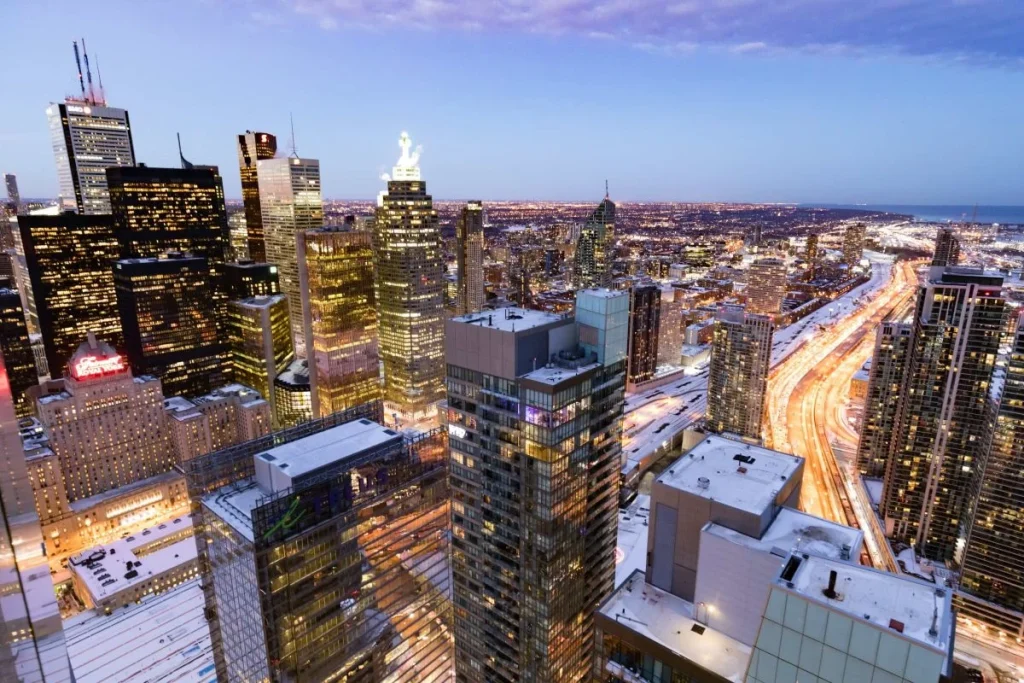 Breathtaking Views in a High Rise Apartment Breathtaking-Views-in-a-High-Rise-Apartment