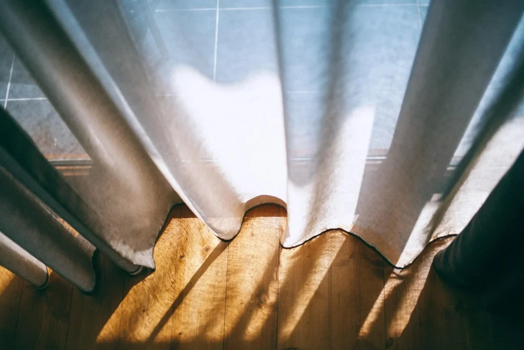 Close-your-blinds-and-curtains-to-lessen-the-hot-air-entering