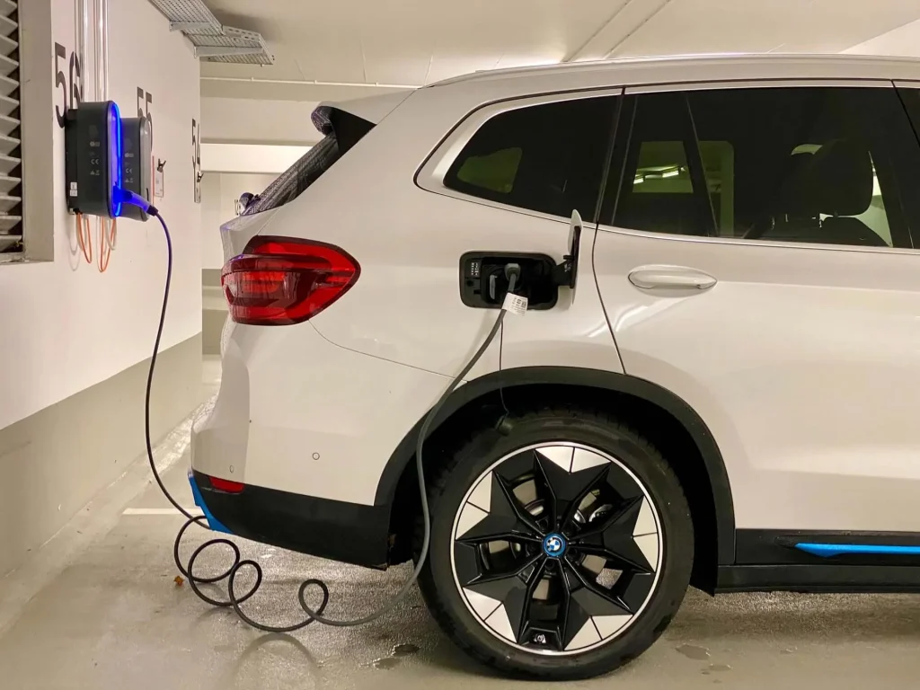 Electric-Vehicle-charging