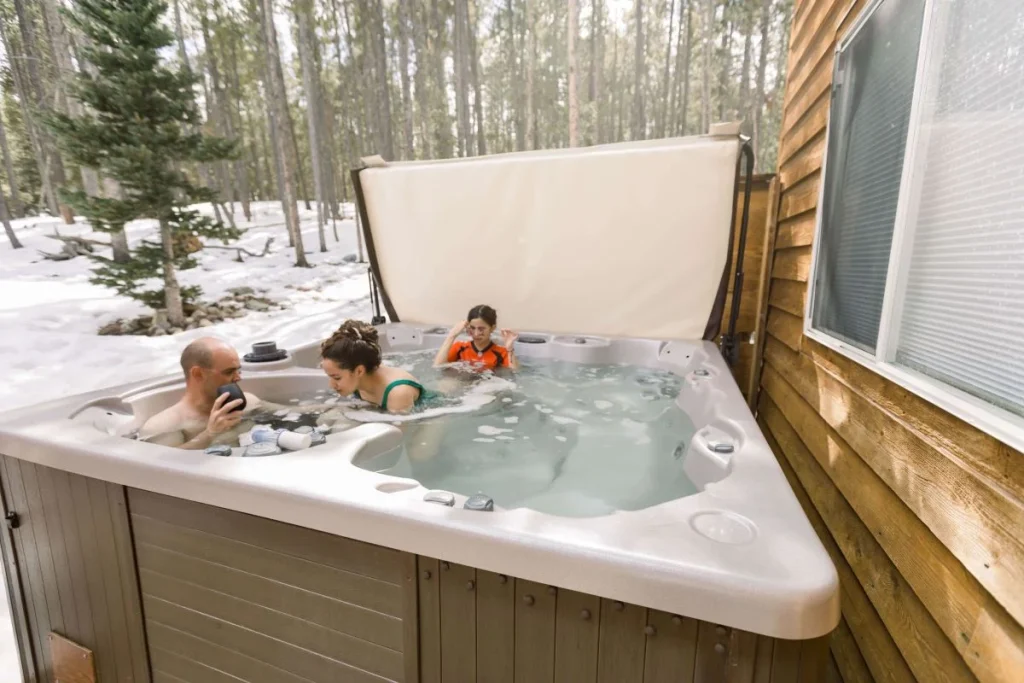 Family-in-a-hot-tub