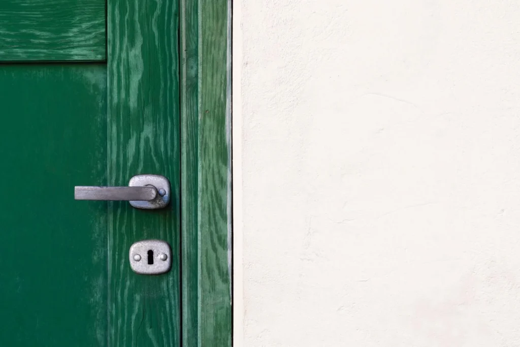 Laundry Front-Door