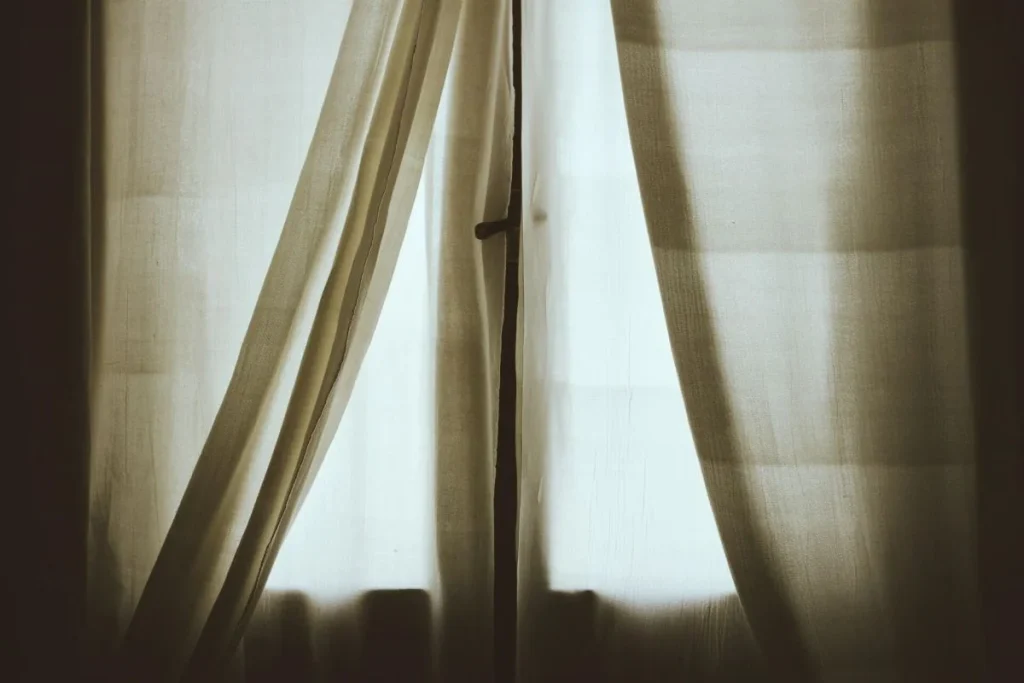 Hang-Light-Flowy-Curtains