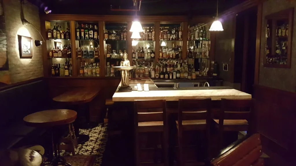 Hotel Bar at Pinks Hotel-Bar-at-Pinks