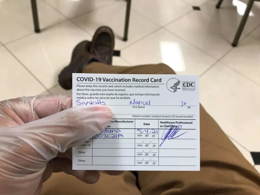 How to Take Care of Your Vaccination Card