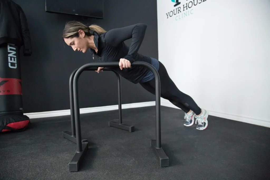 Incline-push-ups