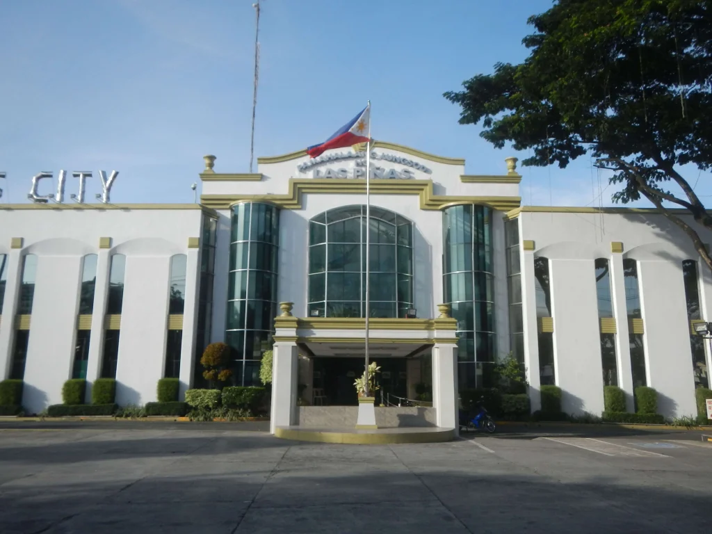 Las-Pinas-City-Hall