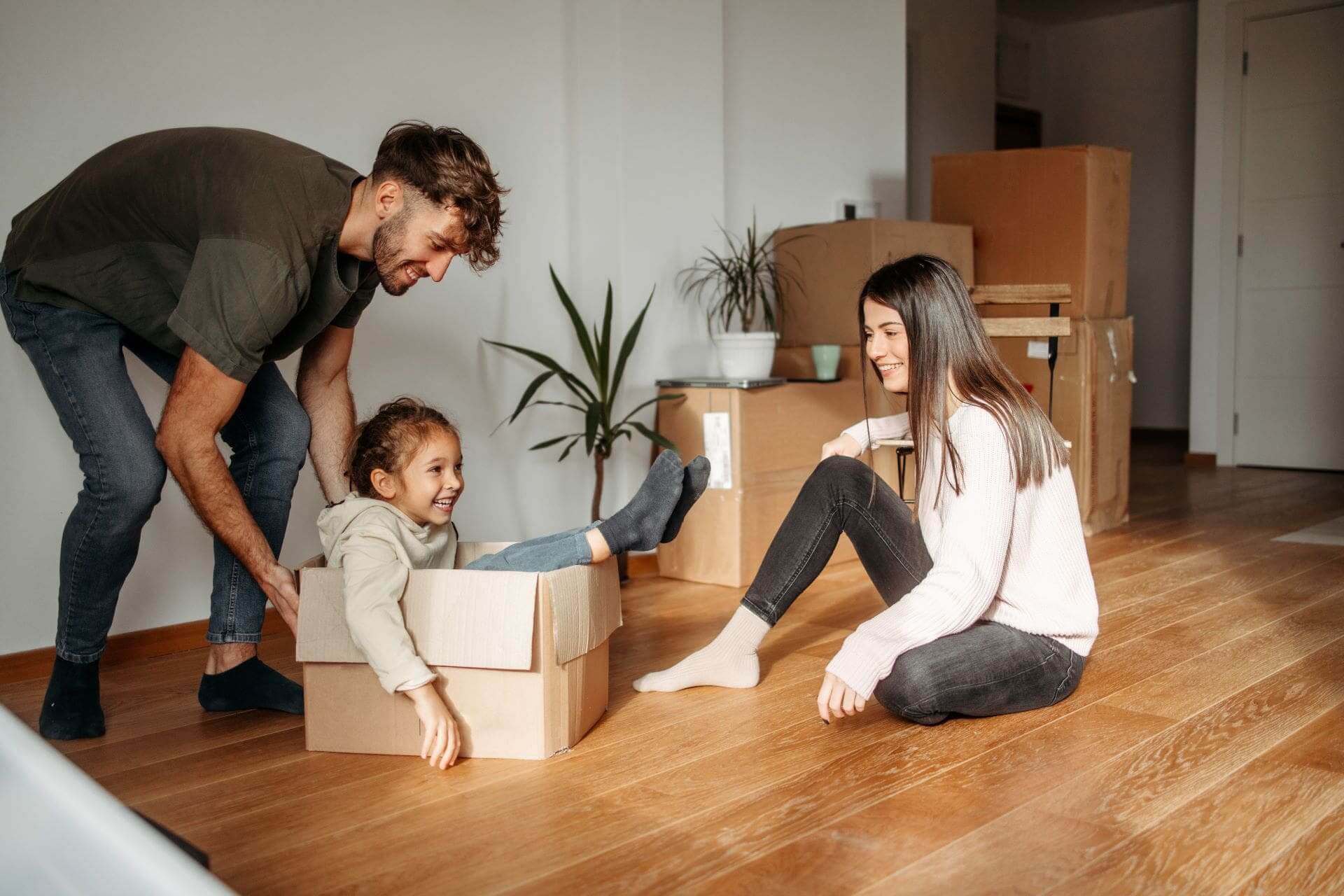 Ways on Helping Kids Adjust Smoothly to their New Home