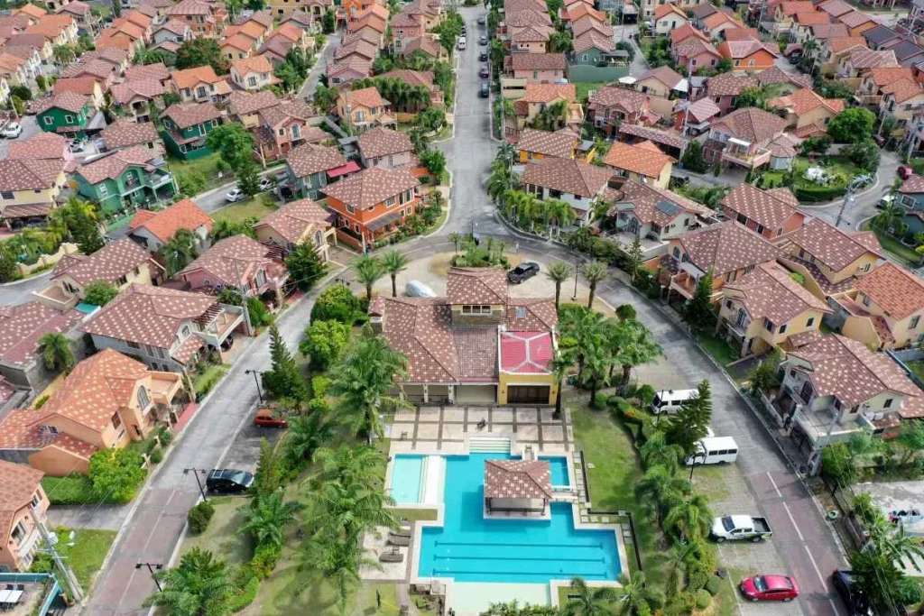 Enjoy upscale living at Ponticelli Ponticelli-Overhead-shot-3-min