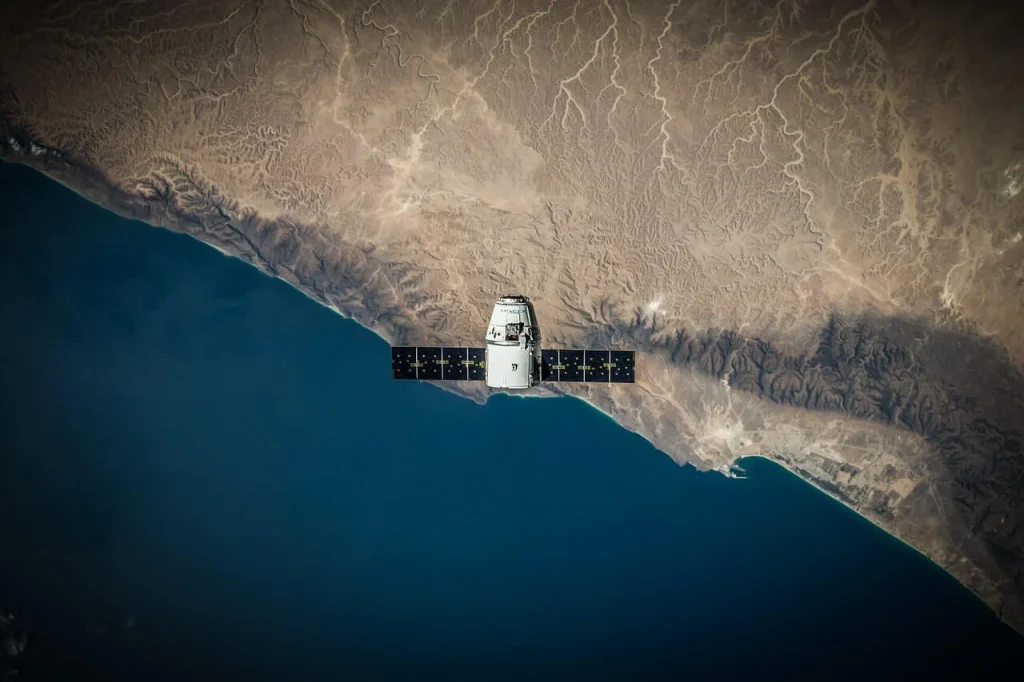 SpaceX-satellite