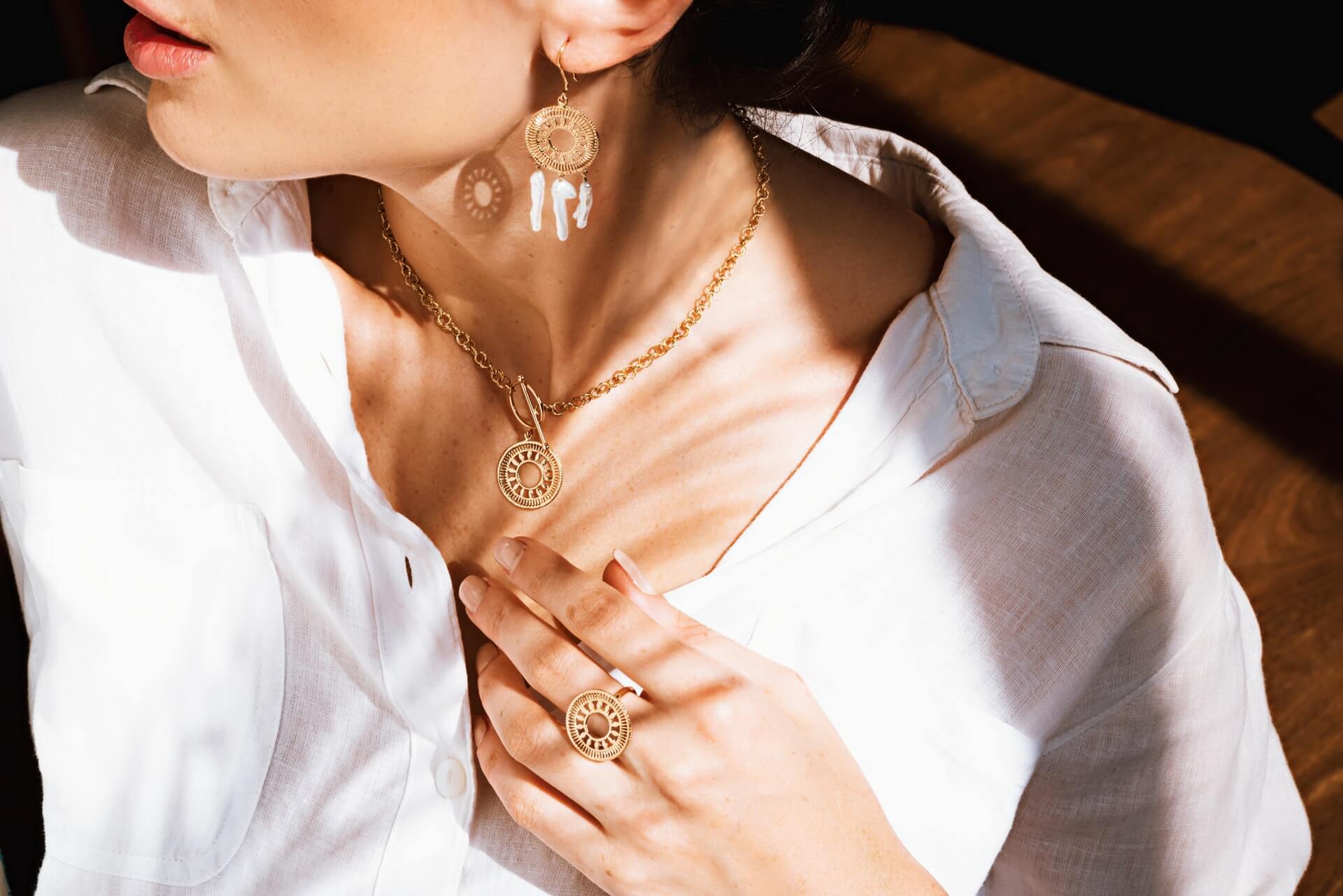 Sparkle literally With These Designer Jewelry for You and Your Family