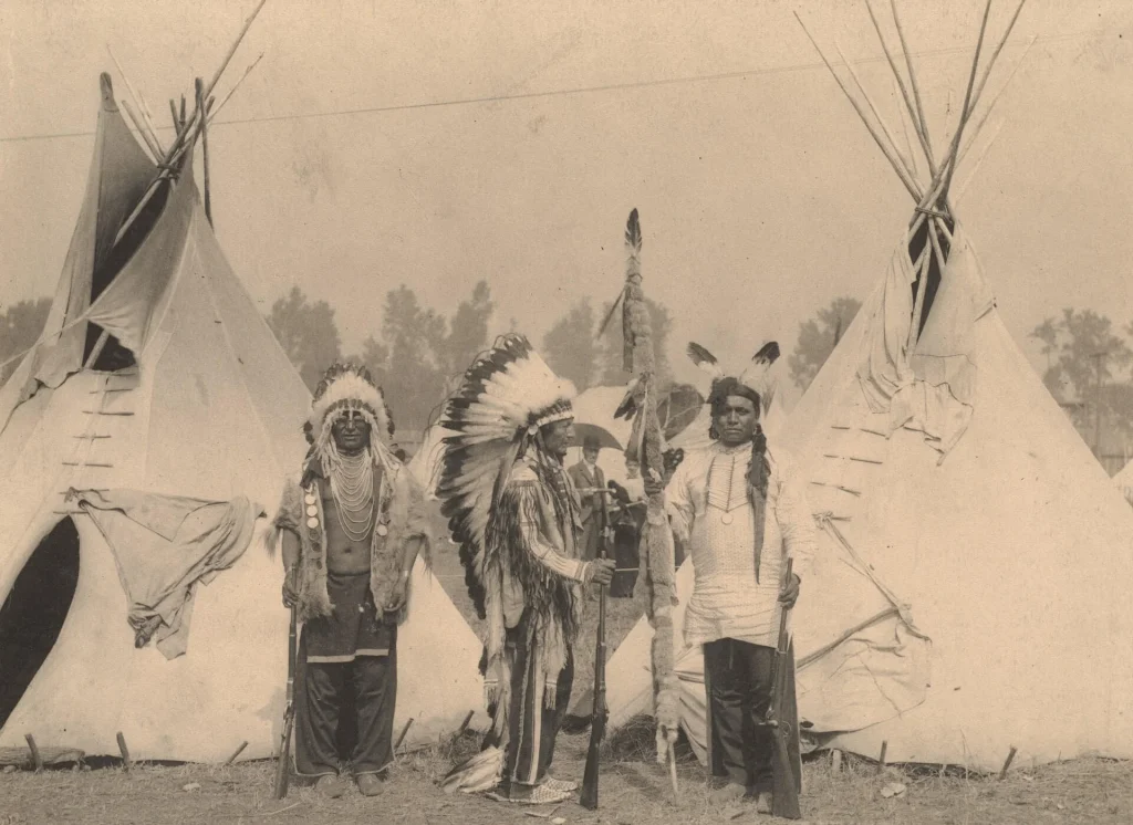 Three-members-of-the-Sioux-tribe