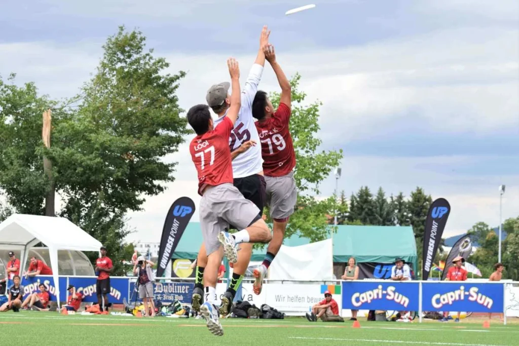 Ultimate Frisbee builds camaraderie