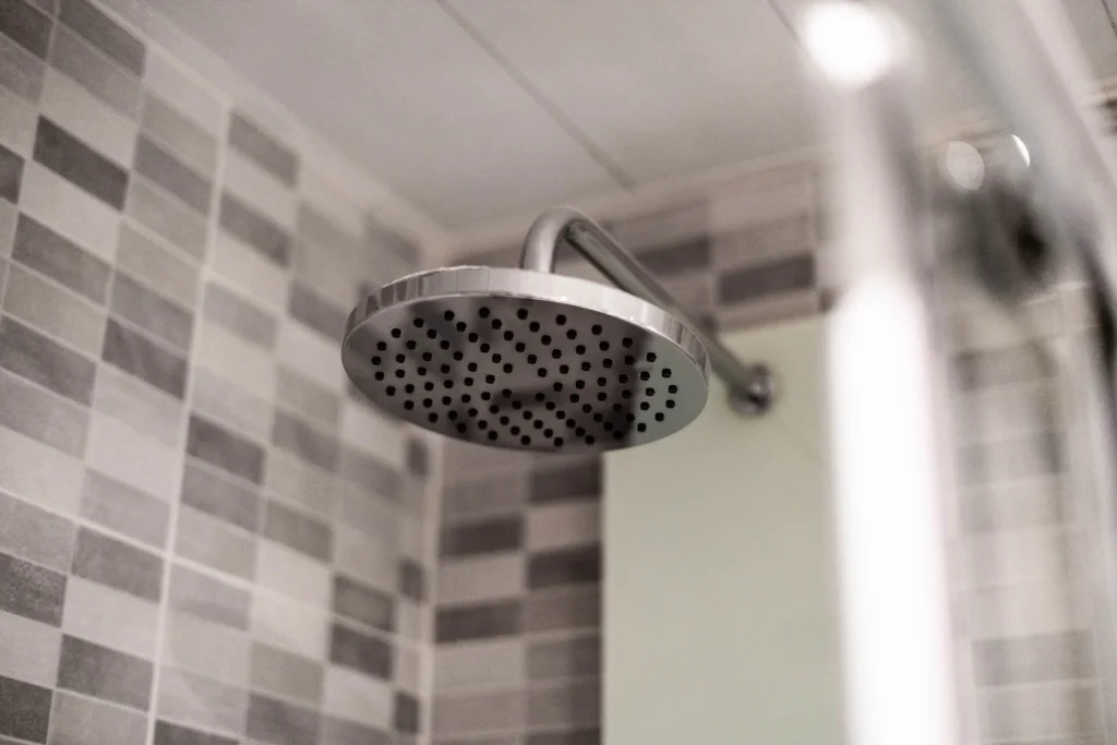 What-Are-the-Different-Types-of-Showers