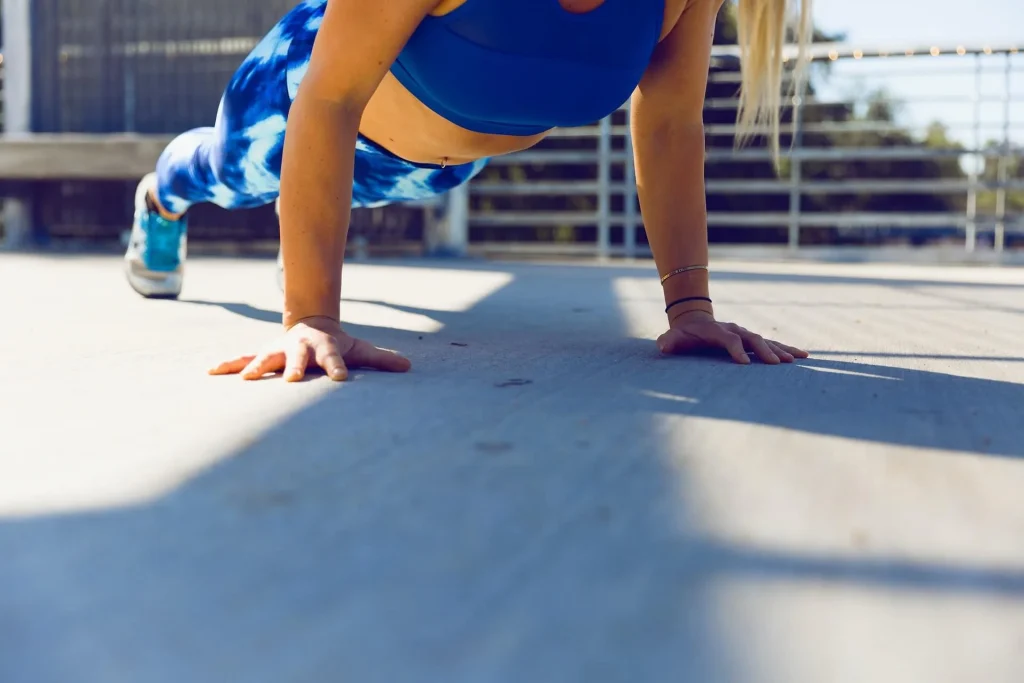 Wide-grip-push-ups