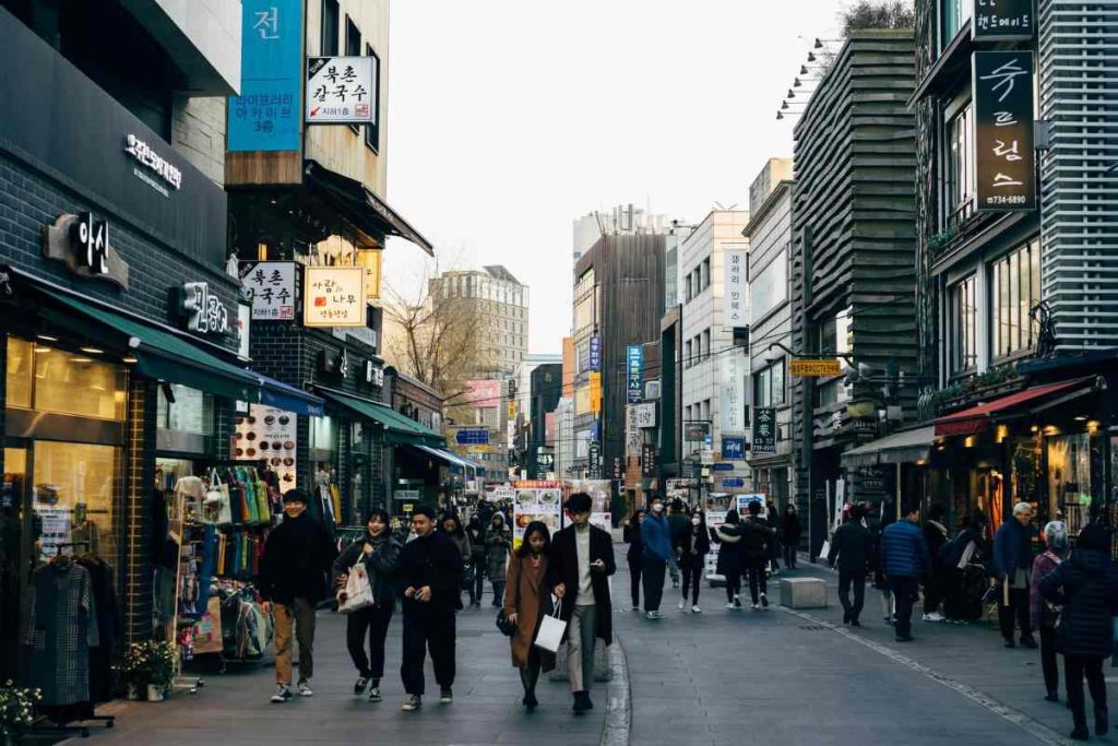 photo of a line of stores for shopping