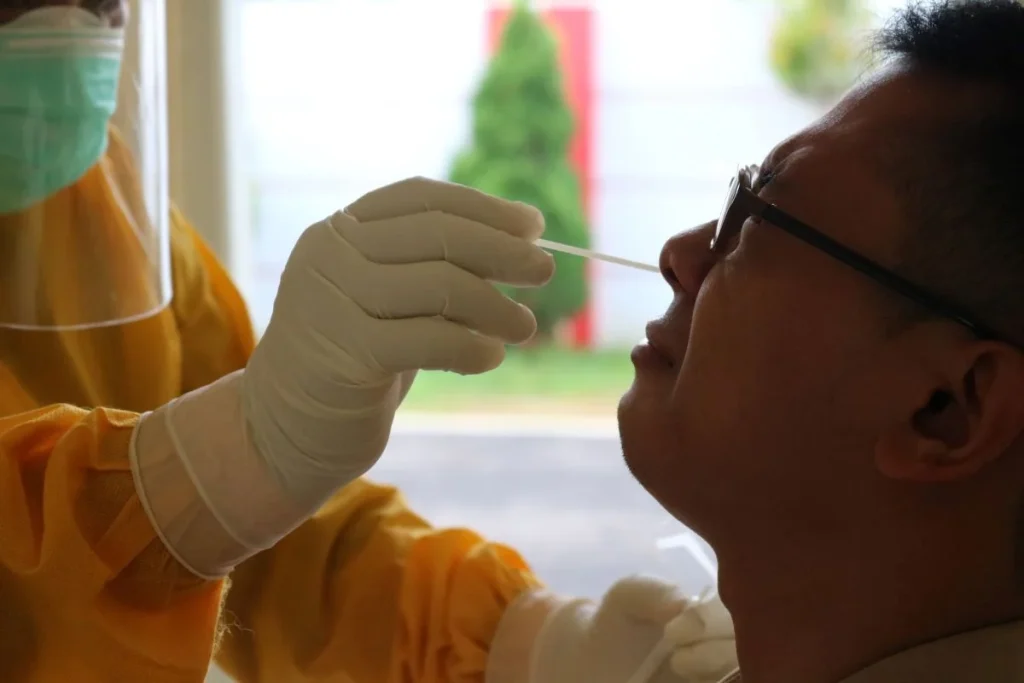 photo of a swab test