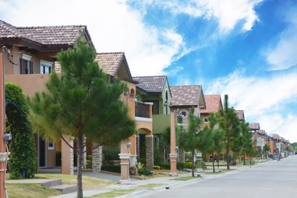 crown asia project community shot lot for sale 5-Ways-to-Spruce-Up-Your-Holidays-at-Home-2-min