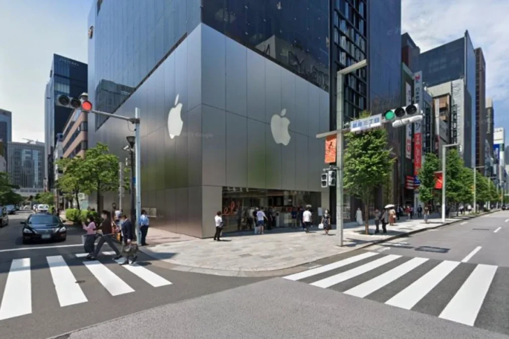 Apple Store, Tokyo, Japan