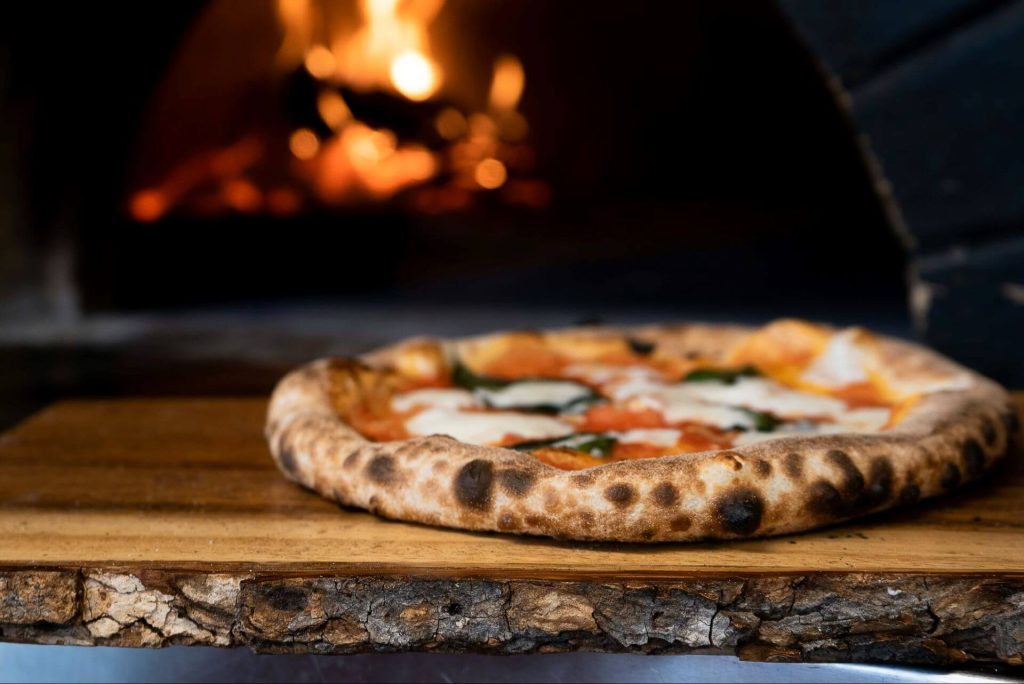 How to make Neapolitan pizza at home
